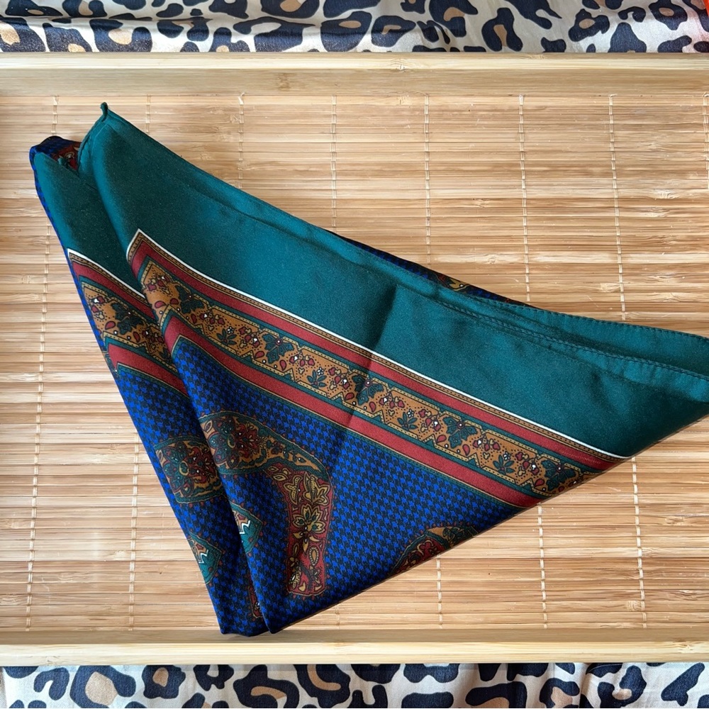 Scarf/Wrap - Picture 3 of 3